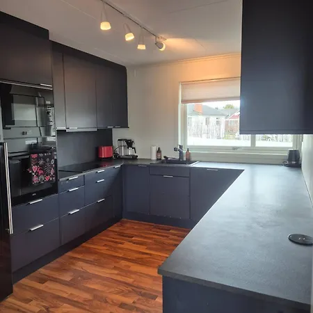펜션 Newly Renovated House 11 Guests, 5 Bedrooms Boverbru