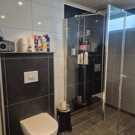 Newly Renovated House 11 Guests, 5 Bedrooms 펜션